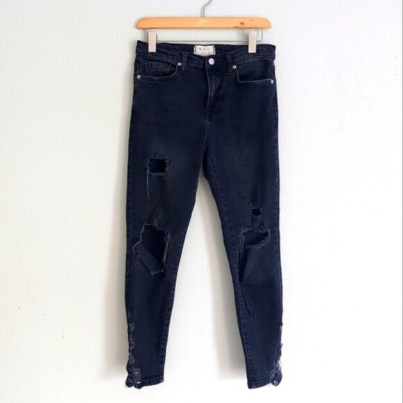 WE THE FREE High Rise Moms jean distress Frayed Jeggings skinny Black Jeans| 28 - Picture 2 of 8